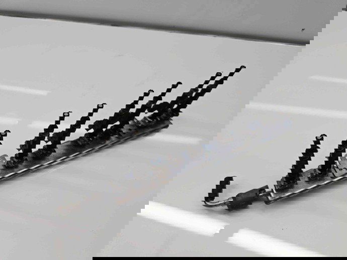 Rampa injectoare Nissan Juke [Fabr 2010-2014] Hatchback OEM 1.6 Benz HR16DE 86KW / 117CP