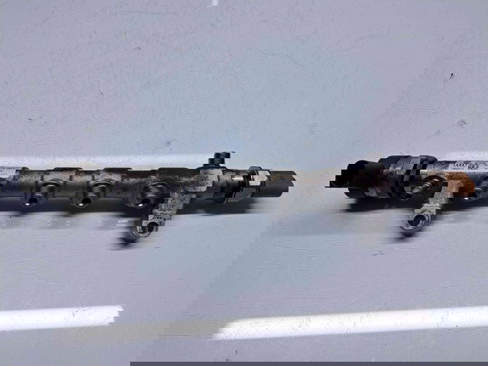 Rampa injectoare Skoda Octavia 2 Combi (1Z5) [Fabr 2004-2013] Facelift 03L130089P 2.0 TDI CFHC 103KW / 140CP