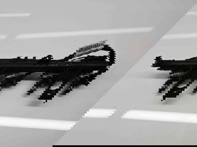 Rampa injectoare Renault Clio 4 (B98) Hatchback [Fabr 2012-2020] 8200367230 1.2 Benz D4F740 55KW / 75CP