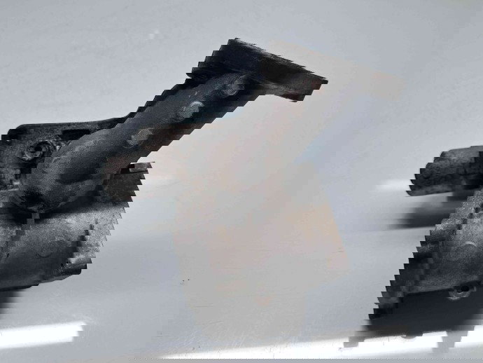 Supapa EGR Volkswagen Touran (1T1, 1T2) [Fabr 2003-2010] Facelift 03C131501N 1.9 TDI BLS 77KW / 105CP