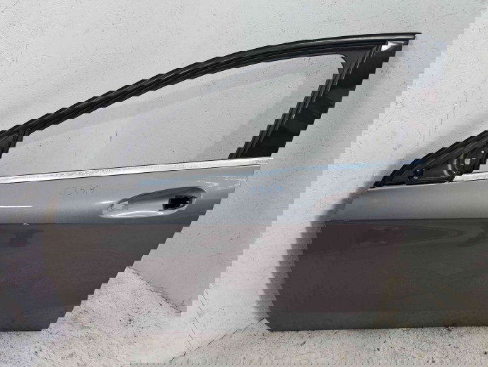 Usa stanga fata Mercedes Clasa A (W176) [Fabr 2012-2018] 787U MOUNTAIN GREY