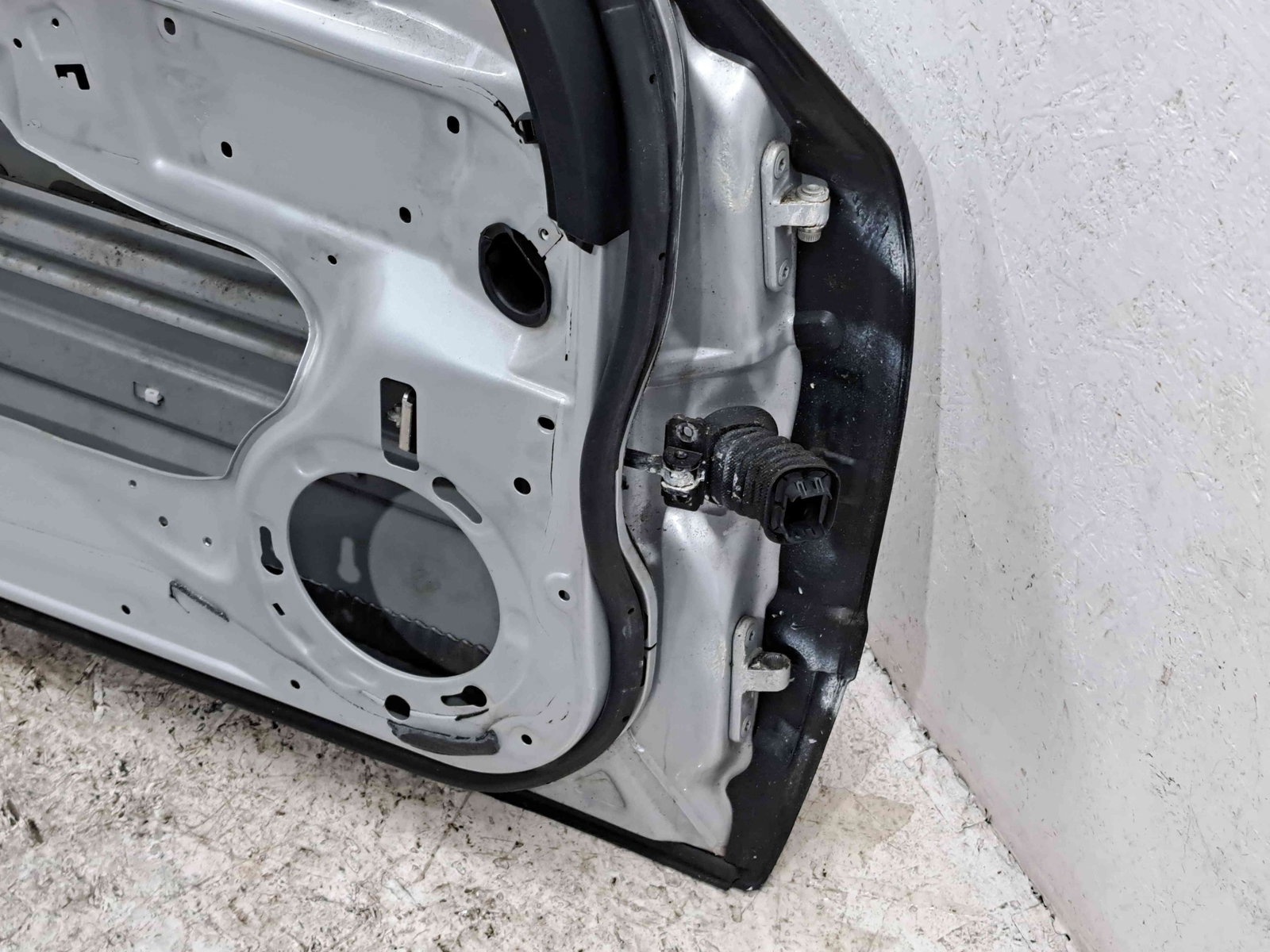 Usa stanga fata Mercedes Clasa E T-Model (S211) [Fabr 2003-2009] Facelift 775 Iridium Silver - imagine 7