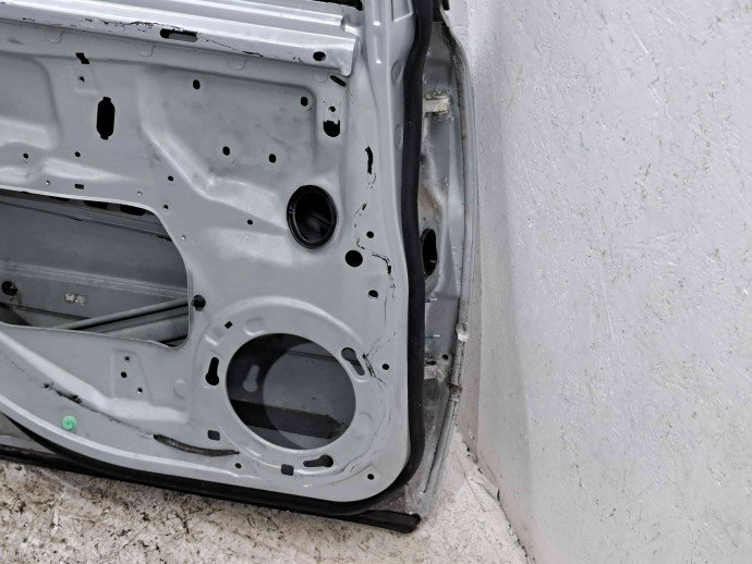 Usa stanga spate Mercedes Clasa E T-Model (S211) [Fabr 2003-2009] Facelift 775 Iridium Silver