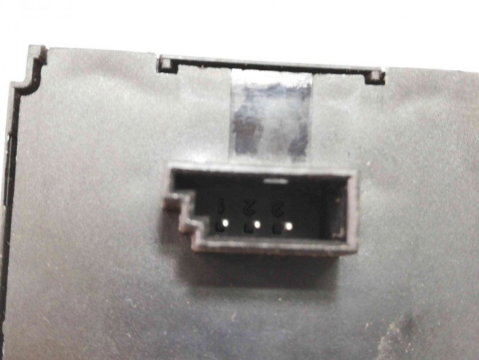 Buton avarii 6945652 Bmw E90 320D 2.0 M47 2005-2011