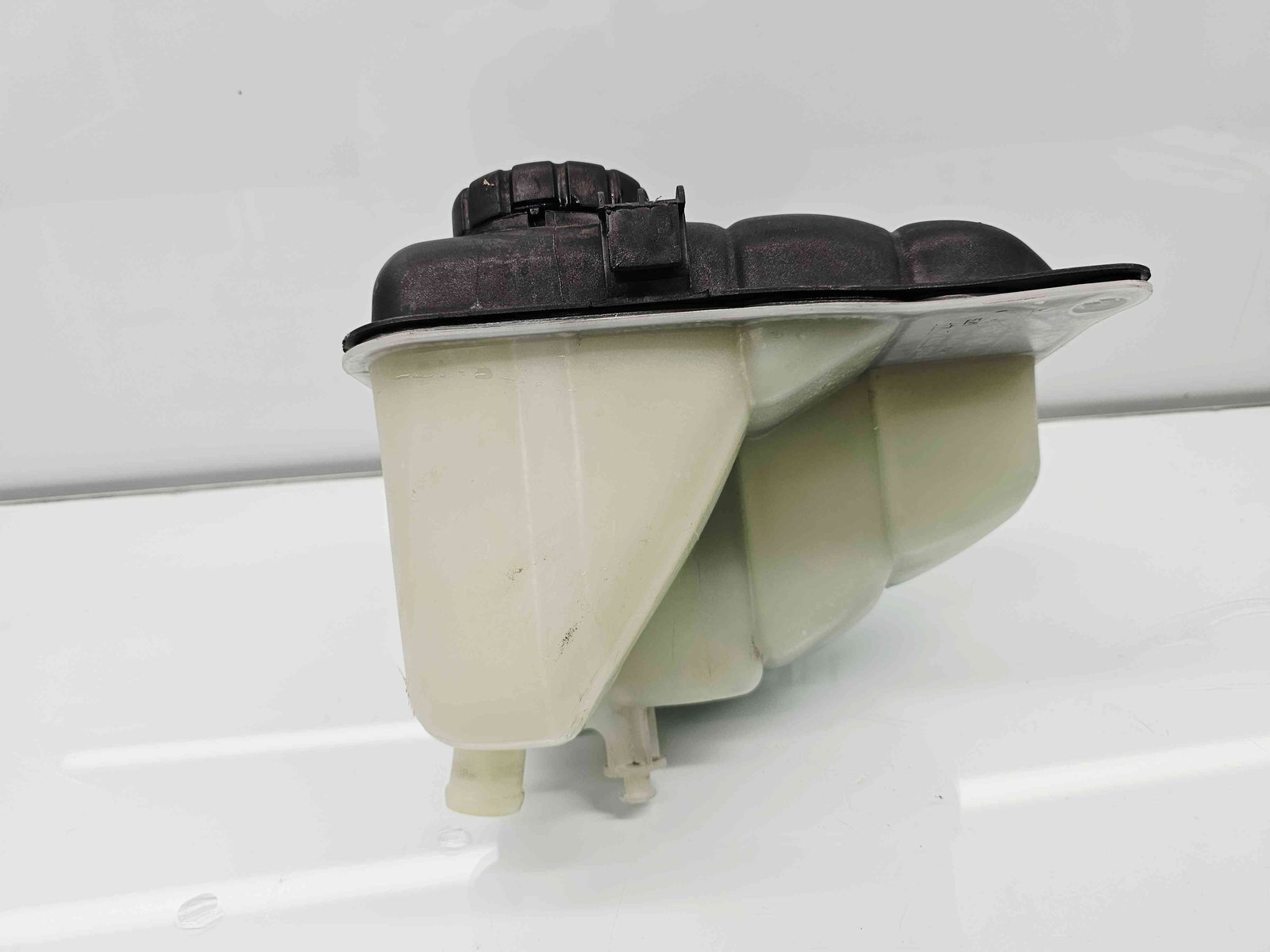 Vas expansiune Mercedes Clasa CLK (C209) [Fabr 2002-2009] 2035000049 - imagine 3