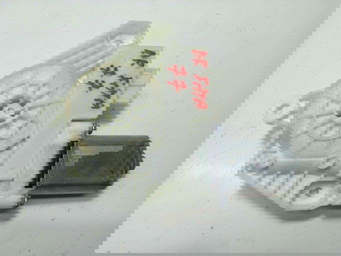 Motoras geam dreapta fata A2139069501 Mercedes E220 W213 2.0 2016-2021