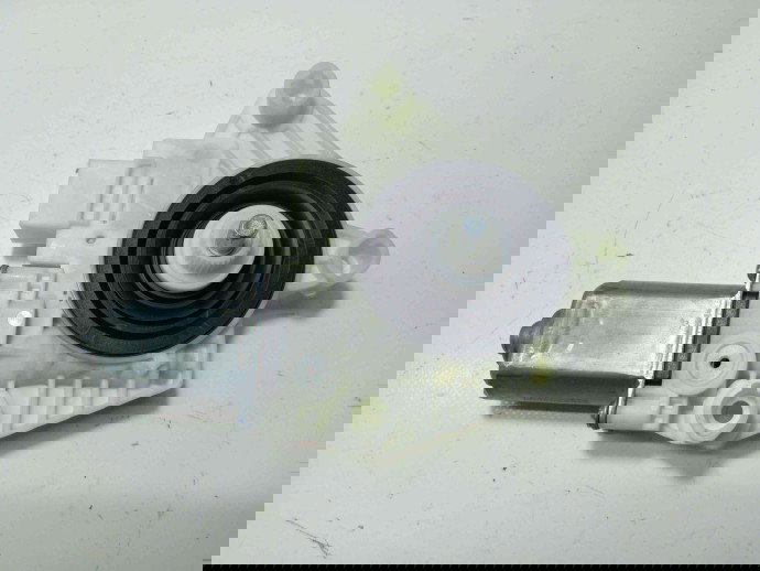 Motoras geam dreapta fata A2139069501 Mercedes E220 W213 2.0 2016-2021