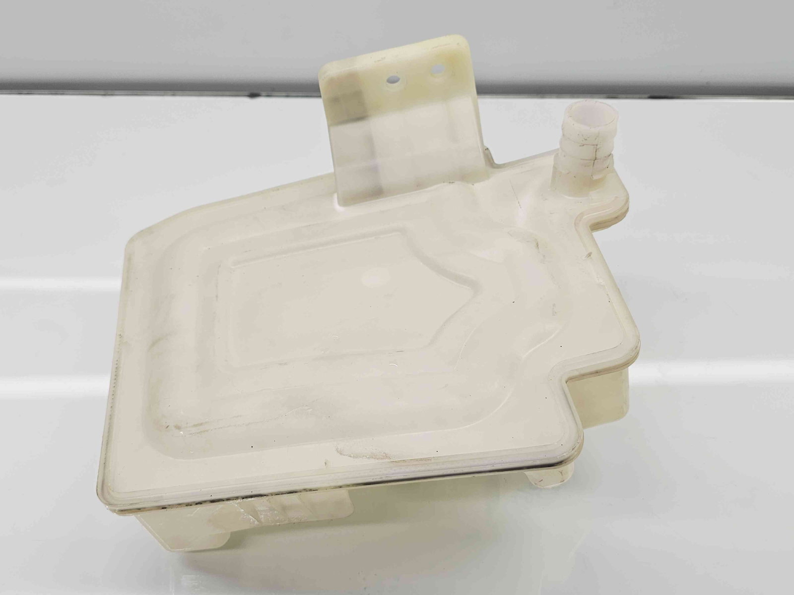 Vas lichid parbriz Volkswagen Golf 6 (5K1) [Fabr 2009-2013] 1K0955453 Q