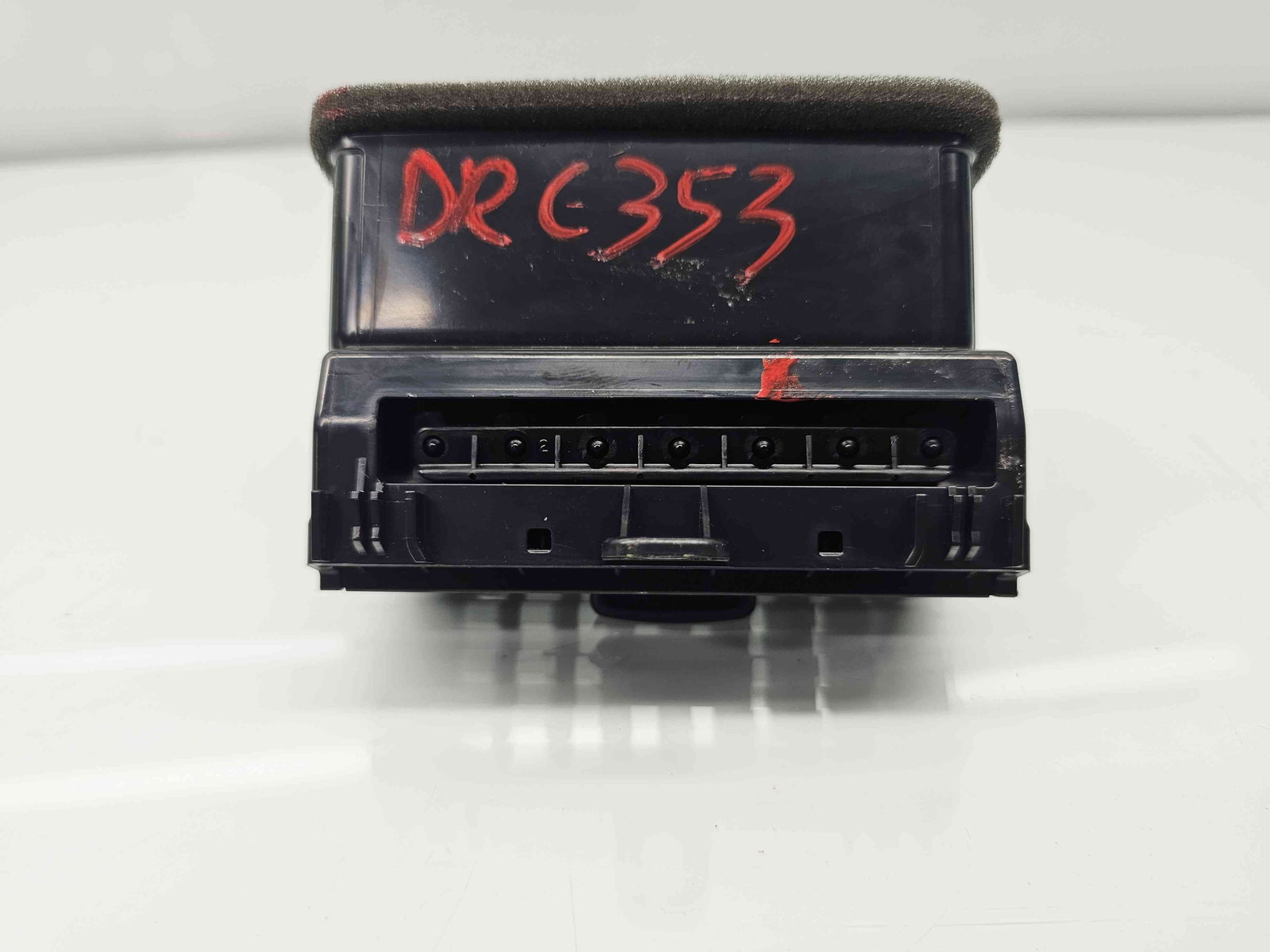 Grila aerisire dreapta MITSUBISHI Outlander III [Fabr 2012-2014] 8030A205 - imagine 2