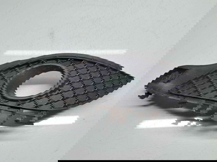 Grila proiector dreapta Mercedes Clasa A (W176) [Fabr 2012-2018] A1768850822