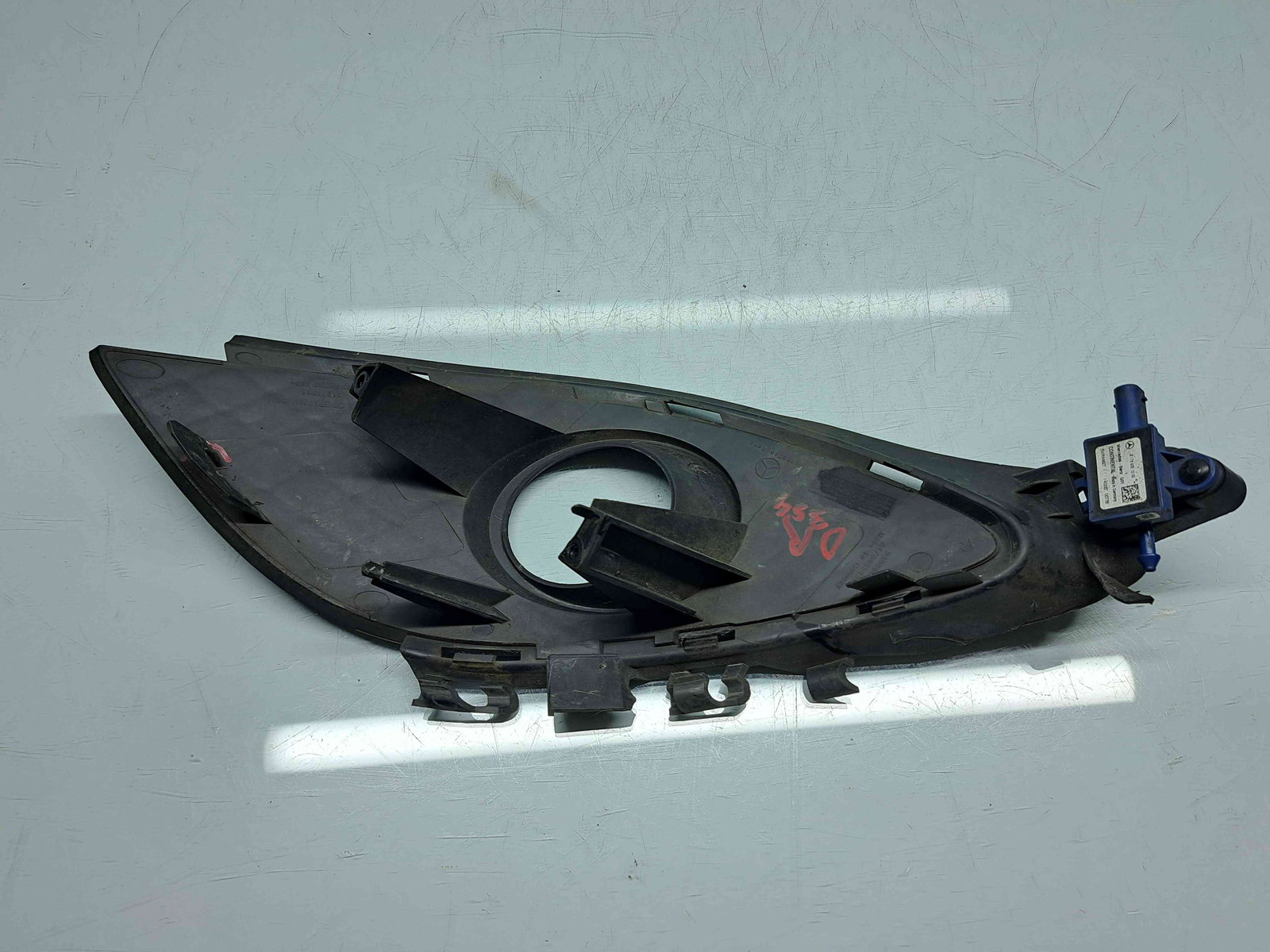 Grila proiector dreapta Mercedes Clasa A (W176) [Fabr 2012-2018] A1768850822 - imagine 2