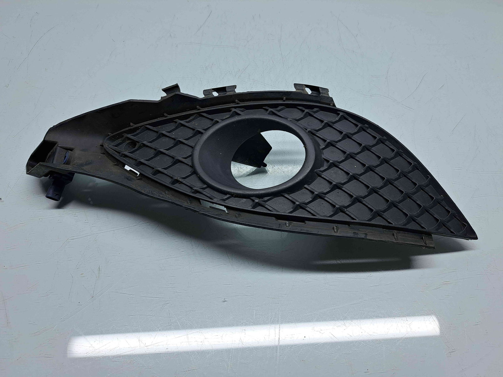 Grila proiector stanga Mercedes Clasa A (W176) [Fabr 2012-2018] A1768850722 - imagine 1