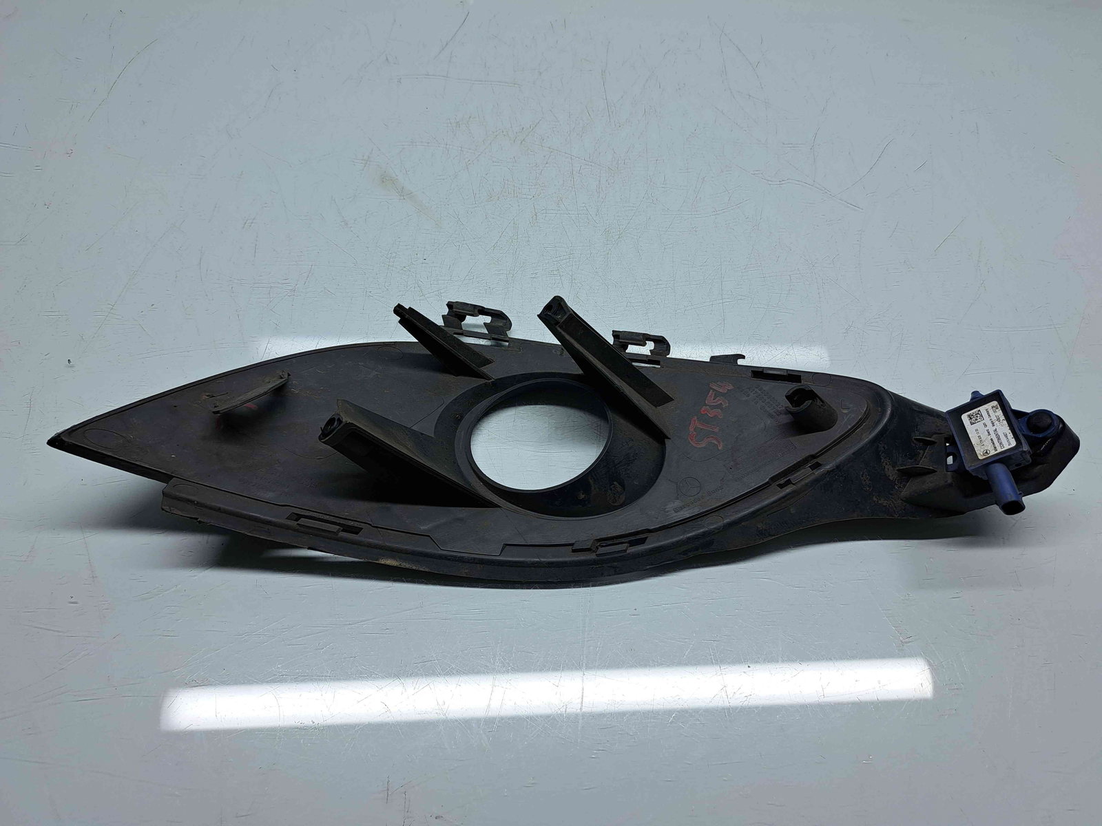 Grila proiector stanga Mercedes Clasa A (W176) [Fabr 2012-2018] A1768850722 - imagine 2