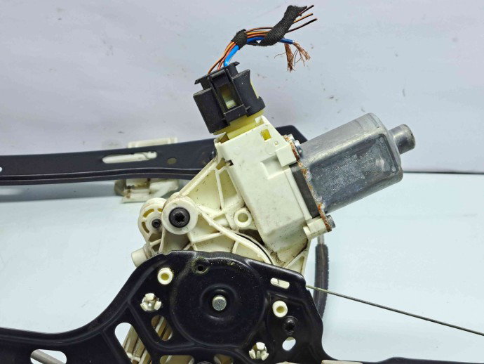 Macara electrica geam dreapta fata Bmw 1 (E81, E87) [Fabr 2004-2010] 7067796S