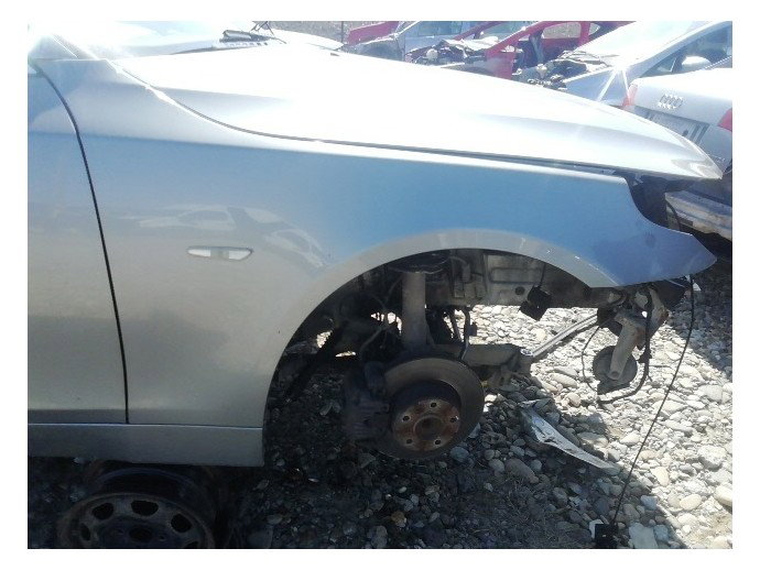 Aripa dreapta fata BMW Seria 5 E61 2.5 OEM 2004-2010