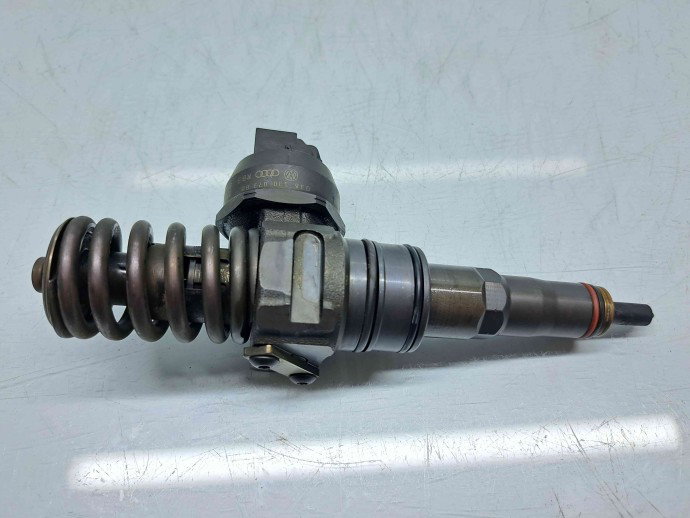 Injector Volkswagen Touran (1T1, 1T2) [Fabr 2003-2010] Facelift 038130073BN 1.9 TDI BLS 77KW / 105CP