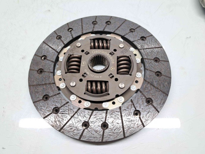 Kit ambreiaj volanta masa dubla Mercedes Clasa CLK (C209) [Fabr 2002-2009] A0212501401 2.2 CDI 646966 110KW / 150CP