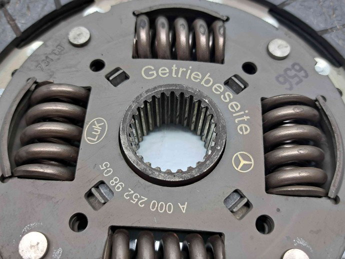 Kit ambreiaj volanta masa dubla Mercedes Clasa CLK (C209) [Fabr 2002-2009] A0212501401 2.2 CDI 646966 110KW / 150CP