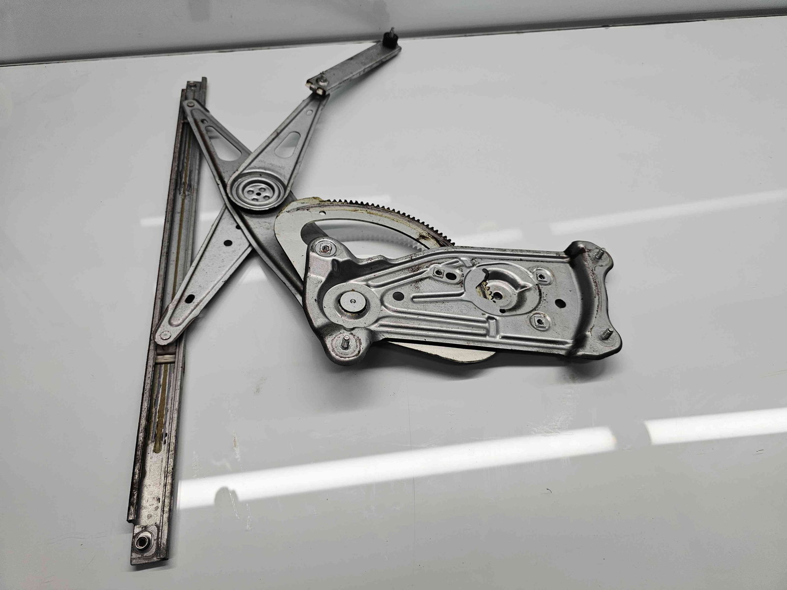 Macara electrica geam dreapta fata Renault Megane 3 (B95) [Fabr 2008-2016] 827200001R - imagine 1