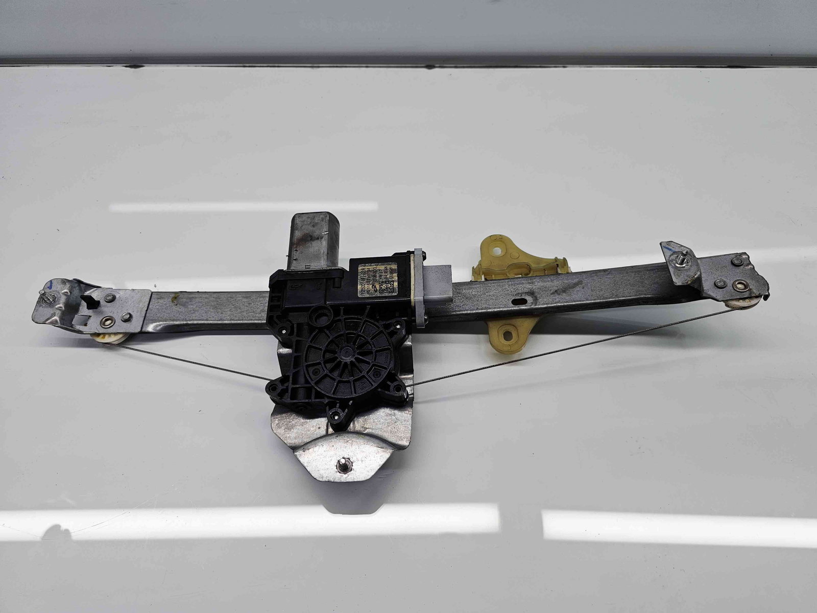 Macara electrica geam dreapta fata Renault Clio 4 (B98) Hatchback [Fabr 2012-2020] 807202602R - imagine 1