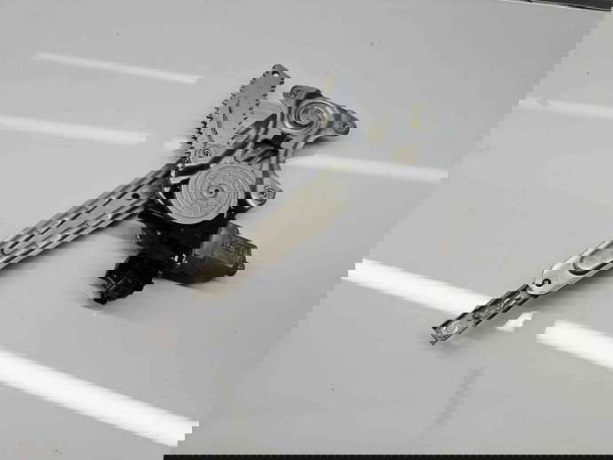 Macara electrica geam dreapta spate Nissan Juke [Fabr 2010-2014] Hatchback 827310V01B