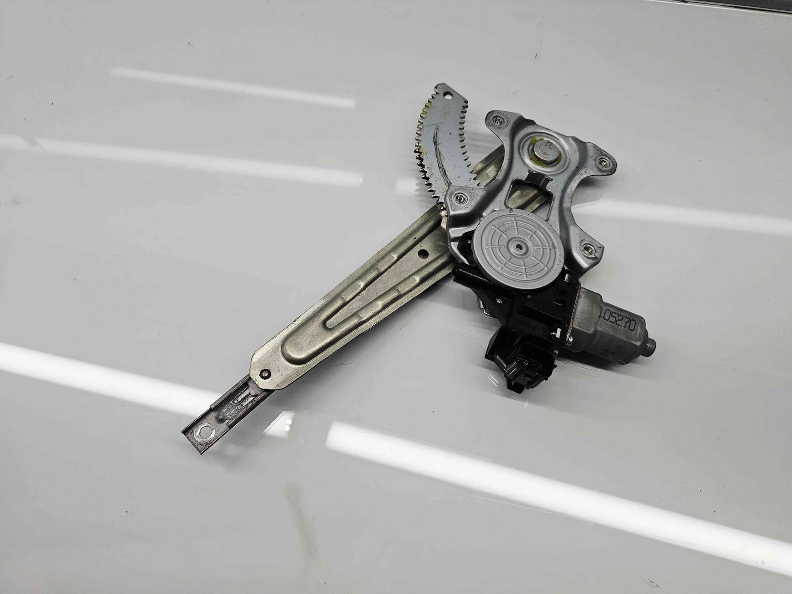 Macara electrica geam dreapta spate Nissan Juke [Fabr 2010-2014] Hatchback 827310V01B - imagine 1