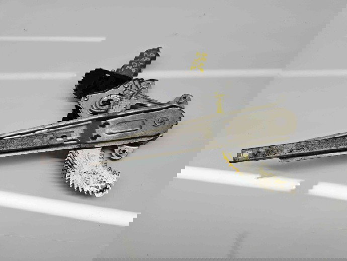 Macara electrica geam dreapta spate Nissan Juke [Fabr 2010-2014] Hatchback 827310V01B