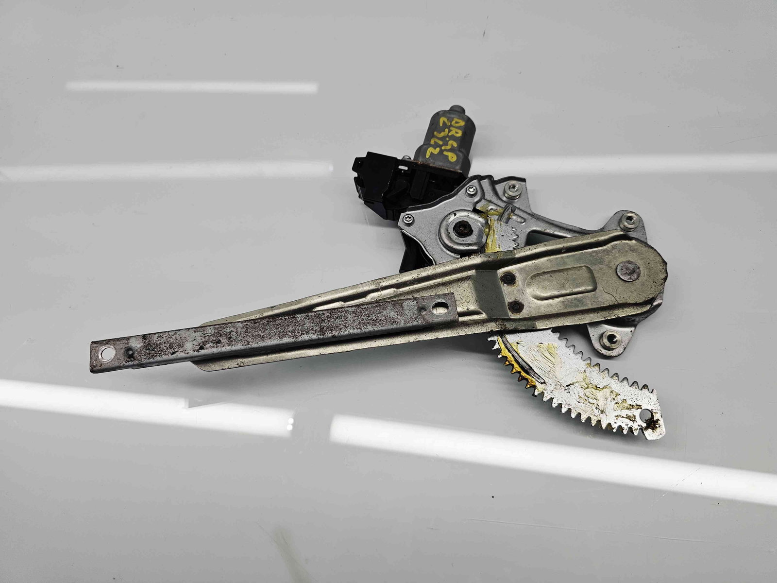 Macara electrica geam dreapta spate Nissan Juke [Fabr 2010-2014] Hatchback 827310V01B - imagine 4