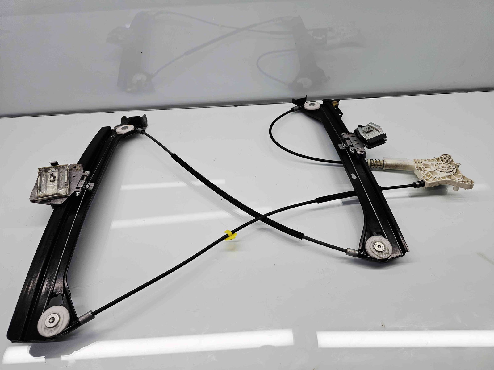 Macara electrica geam stanga fata Mercedes Clasa CLK (C209) [Fabr 2002-2009] OEM - imagine 1