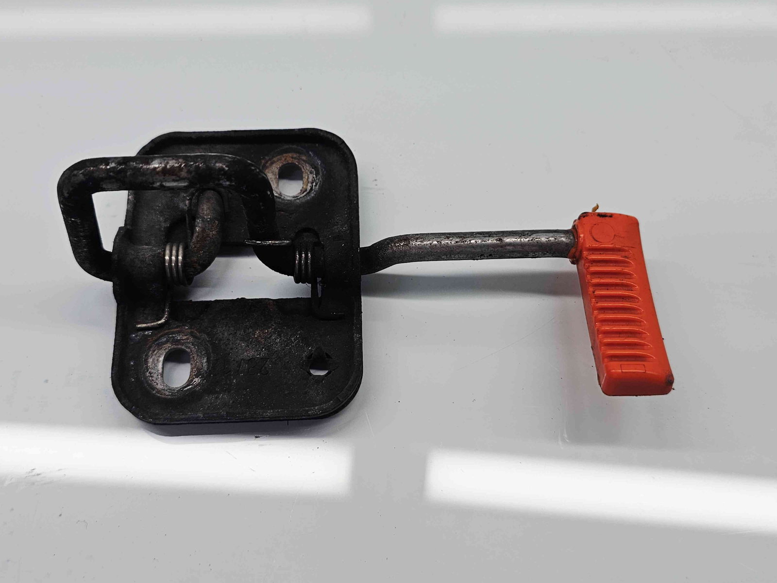 Maner deschidere capota Volkswagen Polo (6R) [Fabr 2009-2016] OEM