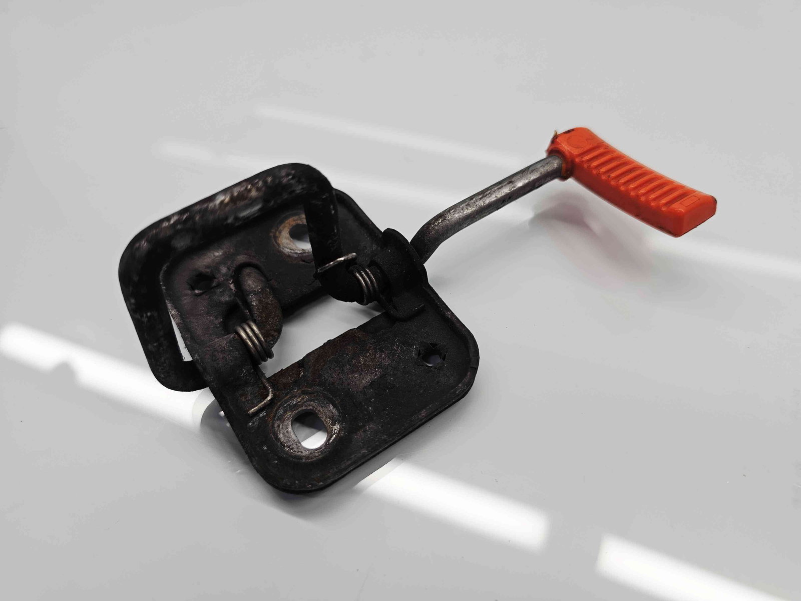 Maner deschidere capota Volkswagen Polo (6R) [Fabr 2009-2016] OEM - imagine 4