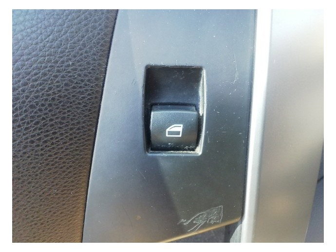 Buton geam electric stanga spate BMW Seria 5 E61 2.5 OEM 2004-2010