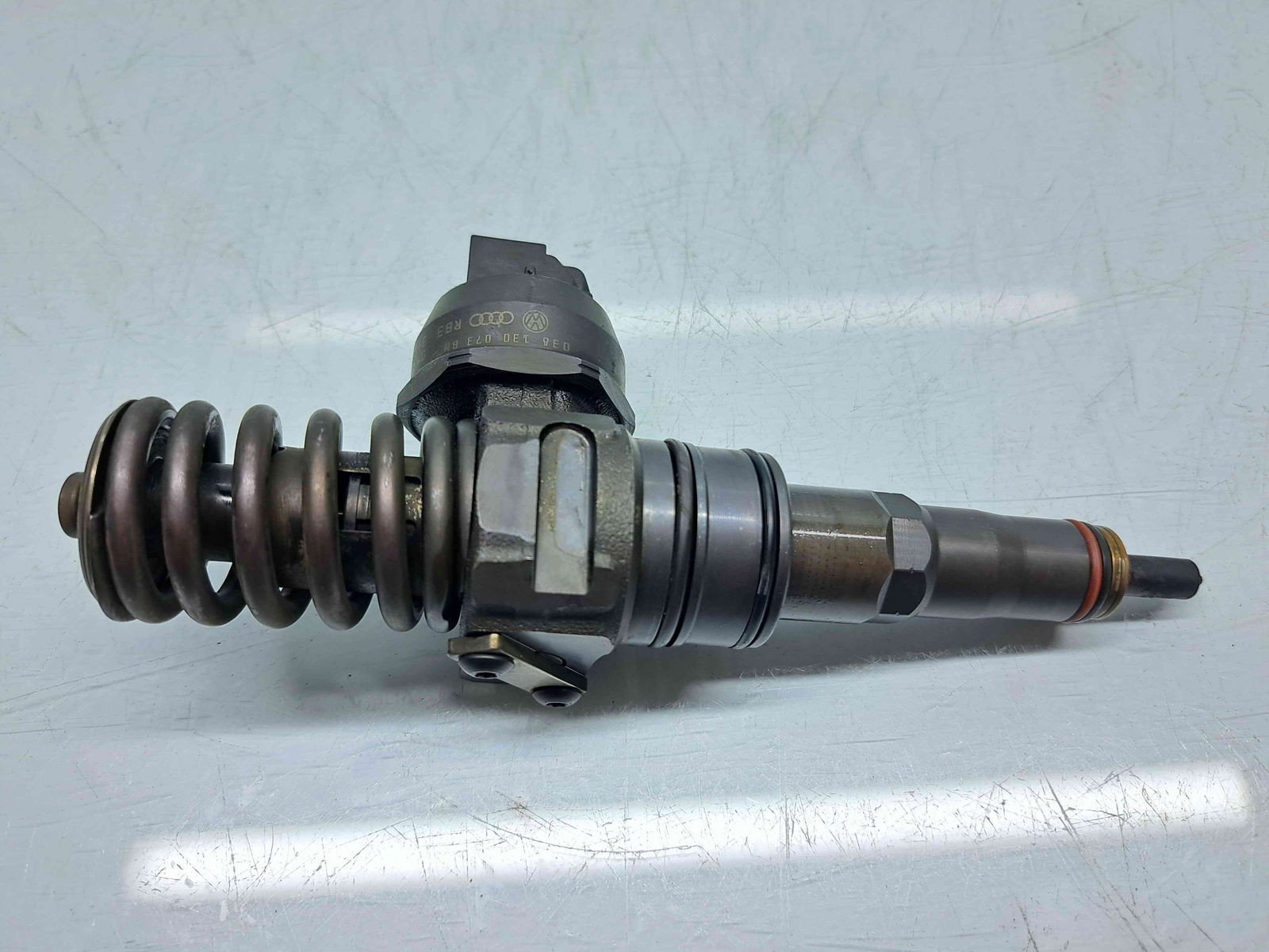 Injector Volkswagen Golf 5 Plus (5M1) [Fabr 2005-2008] 038130073BN 1.9 TDI BLS 77KW / 105CP - imagine 5