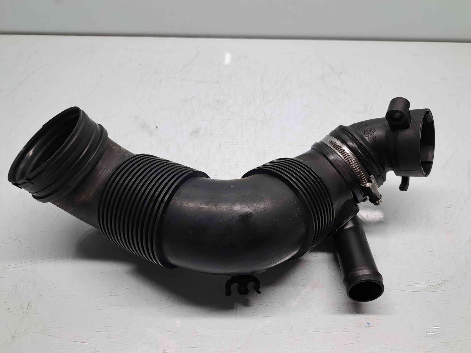 Tub admisie aer Volkswagen Polo (6R) [Fabr 2009-2016] 3C0129654M 1.6 TDI CAYB 66KW / 90CP