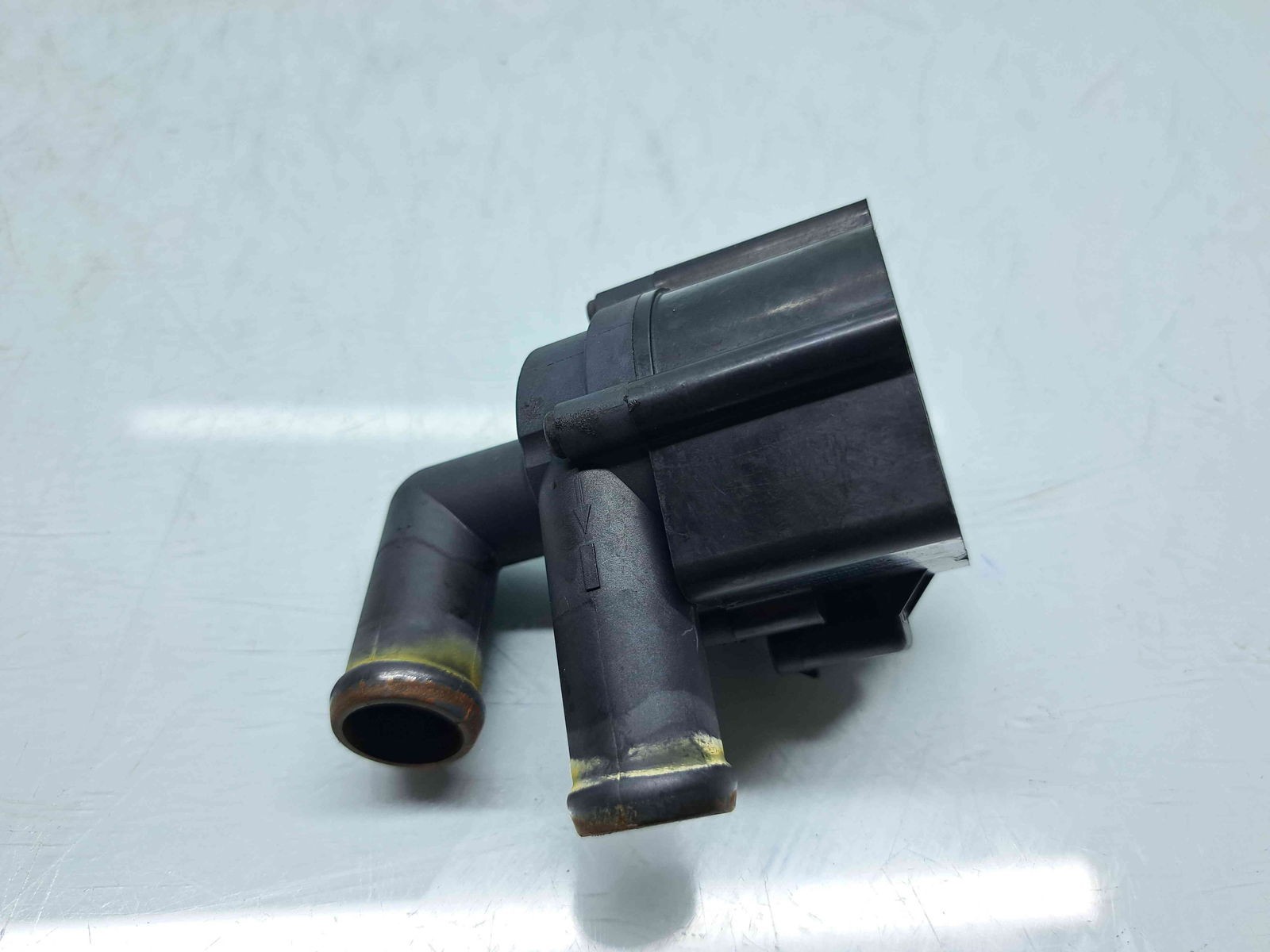 Pompa recirculare apa AUDI TT (8J3) [Fabr 2006-2013] 5N0965561 1.6 TDI CAYB 66KW / 90CP - imagine 1