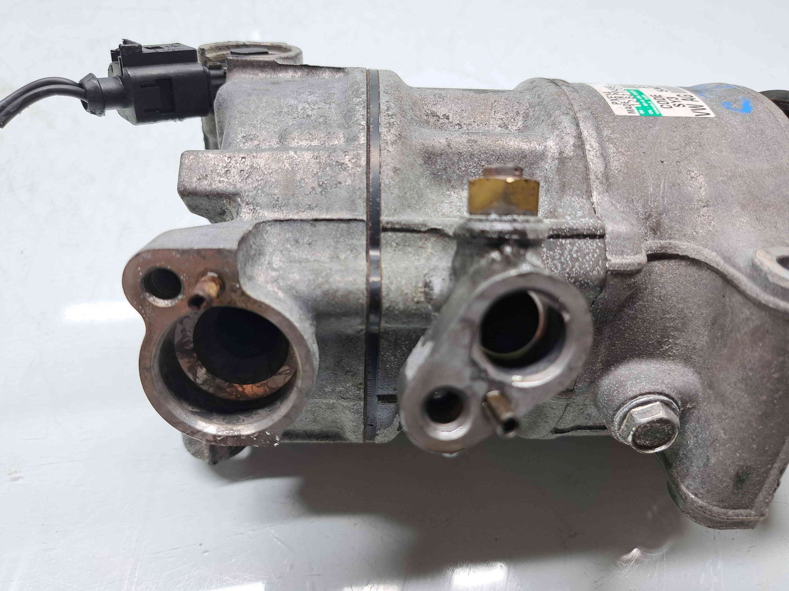 Compresor clima Volkswagen Eos (1F7, 1F8) [Fabr 2006-2015] 5N0820803H 1.6 TDI CAYB 66KW / 90CP - imagine 2