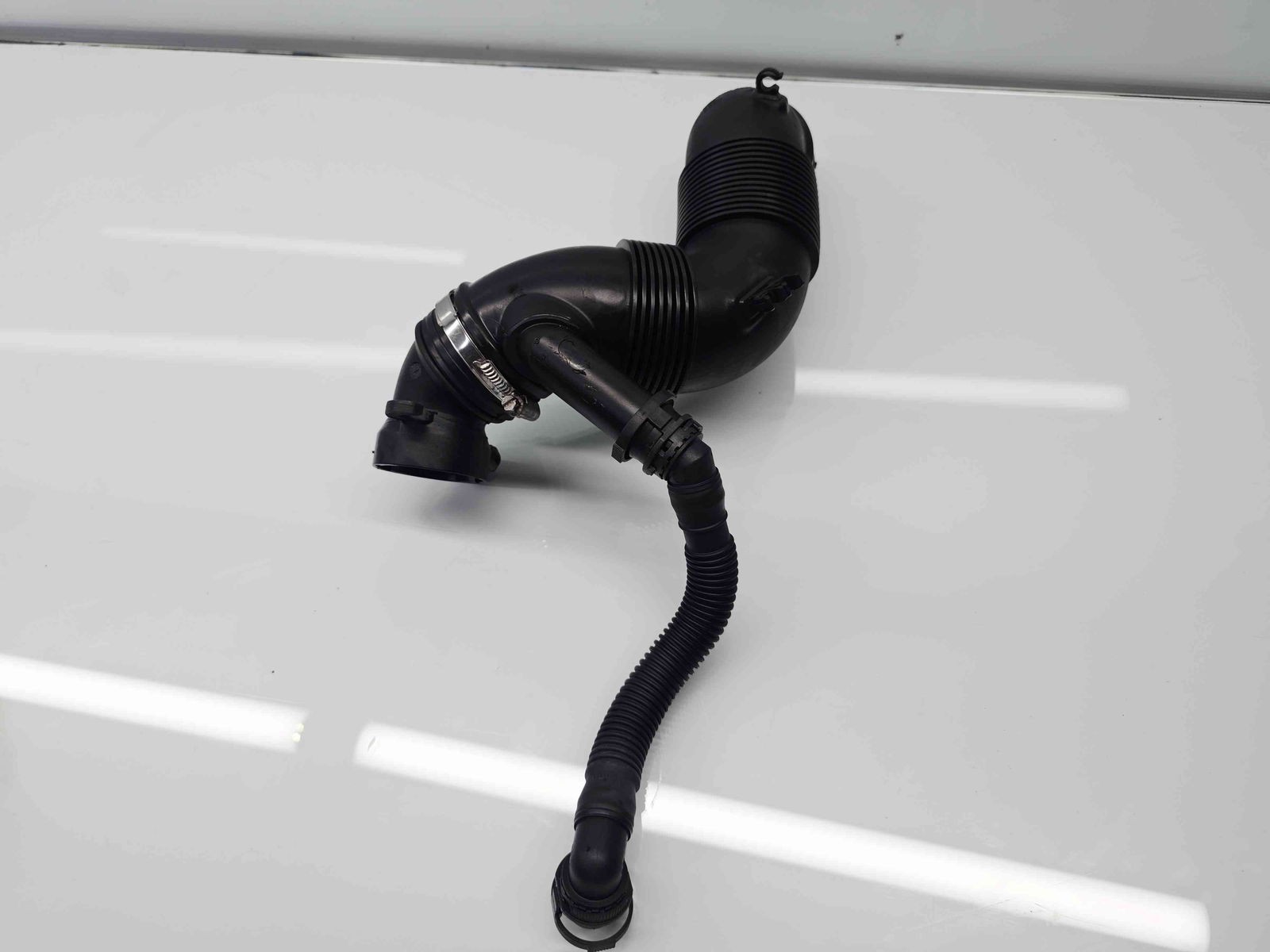 Tub admisie aer Volkswagen Scirocco (137) [Fabr 2008-2017] 3C0129654 M 1.2 TDI CFWA 55KW / 75CP - imagine 4
