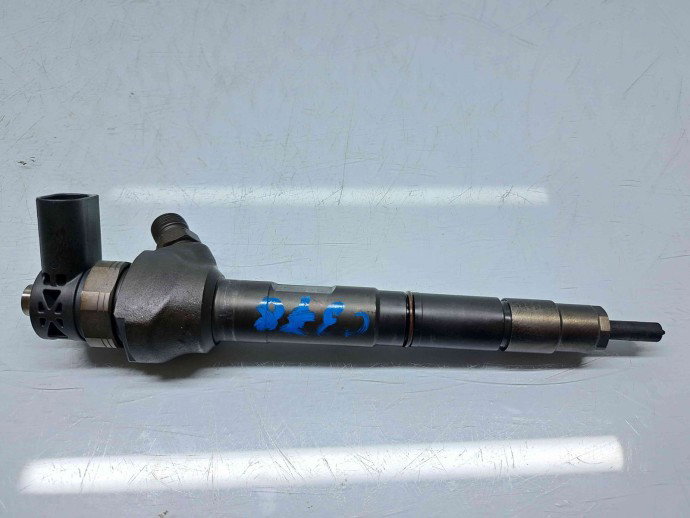 Injector  Volkswagen Passat CC (357) [Fabr 2008-2012] 03L130277J 2.0 TDI CFHC 103KW / 140CP