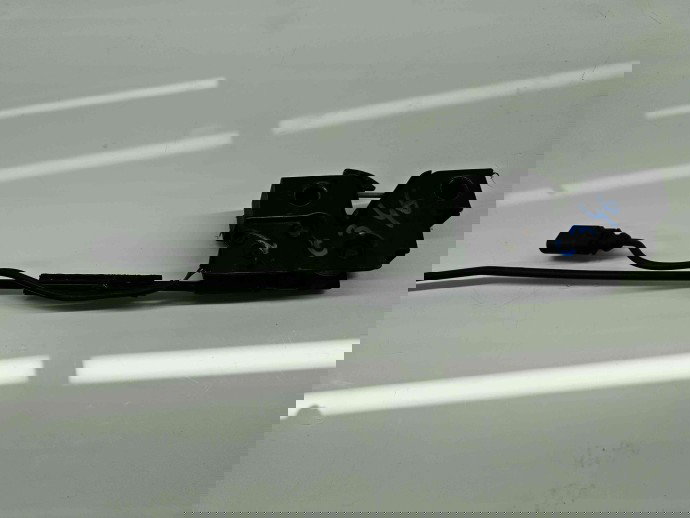 Broasca capota Volkswagen Polo (6R) [Fabr 2009-2016] OEM