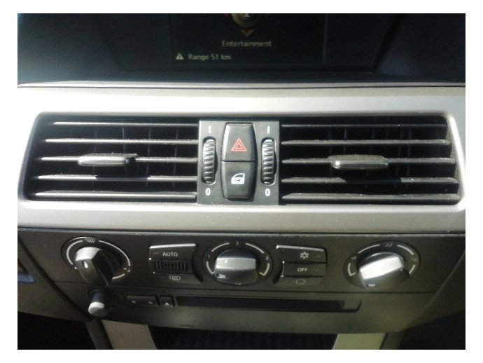 Grila aerisire centrala BMW Seria 5 E61 2.5 OEM 2004-2010