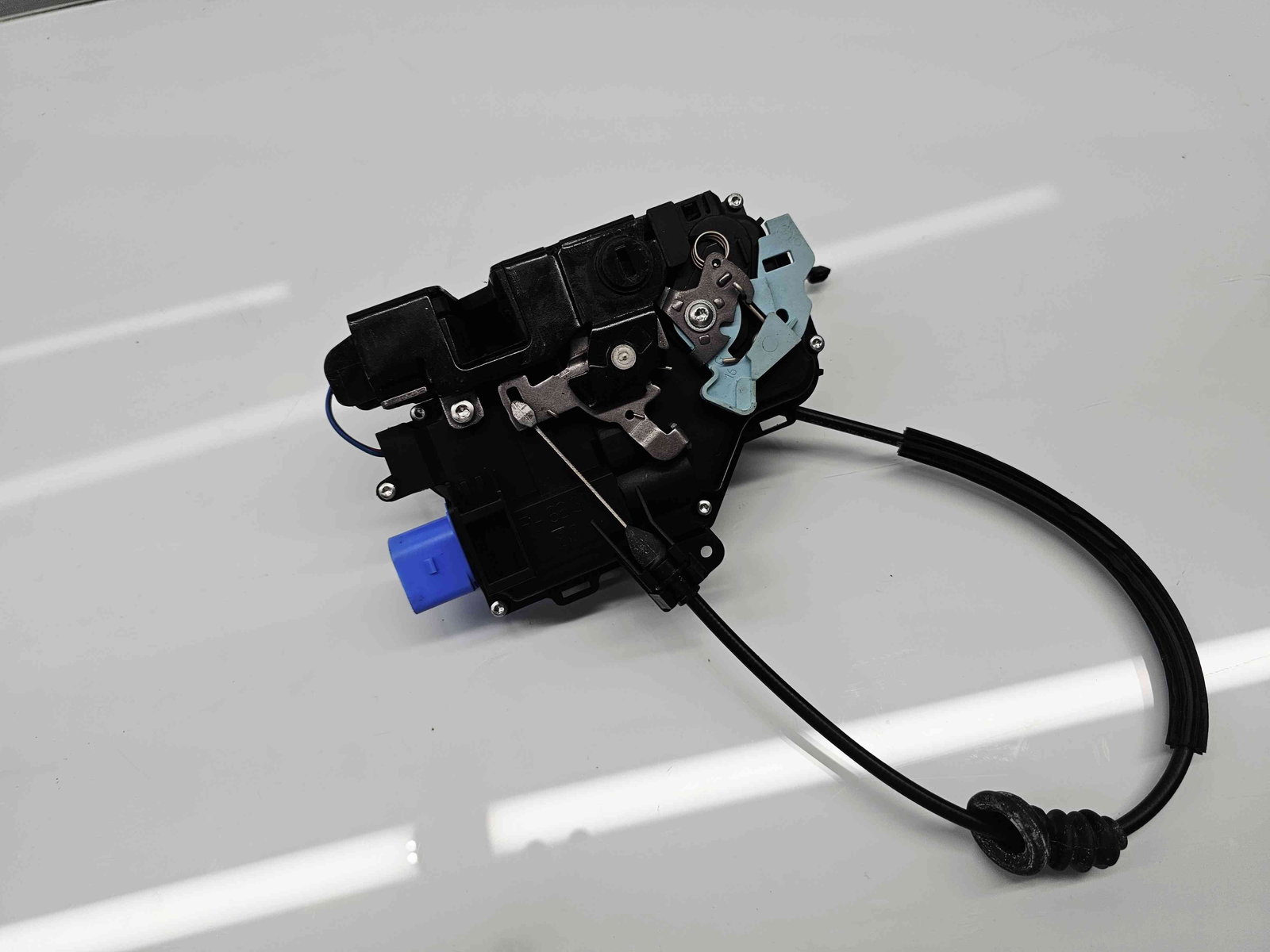 Broasca usa stanga spate Skoda Octavia 2 Combi (1Z5) [Fabr 2004-2013] Facelift 7L0839015D - imagine 7