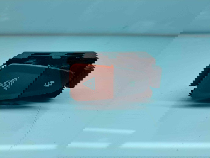  Buton avarii Renault Megane 3 (B95) [Fabr 2008-2016] 252100001R