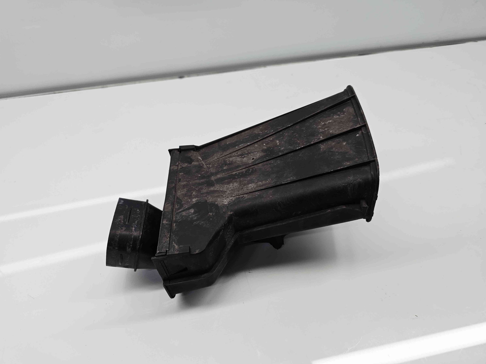 Deflector aer Skoda Fabia 2 (5J, 542) [Fabr 2007-2014] 5J0805971B - imagine 2