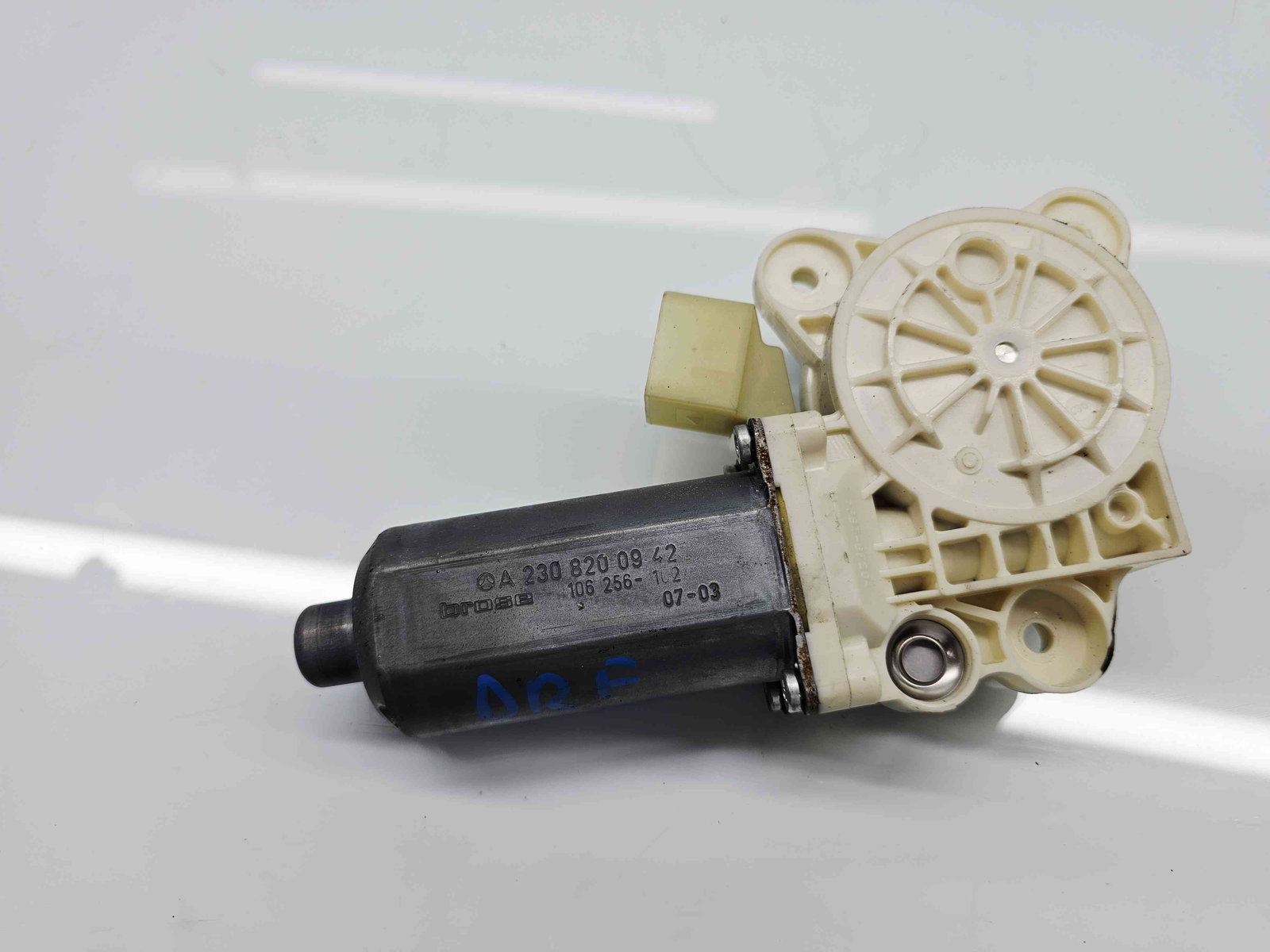 Motoras geam dreapta fata Mercedes Clasa CLK (C209) [Fabr 2002-2009] A2308200942 - imagine 4