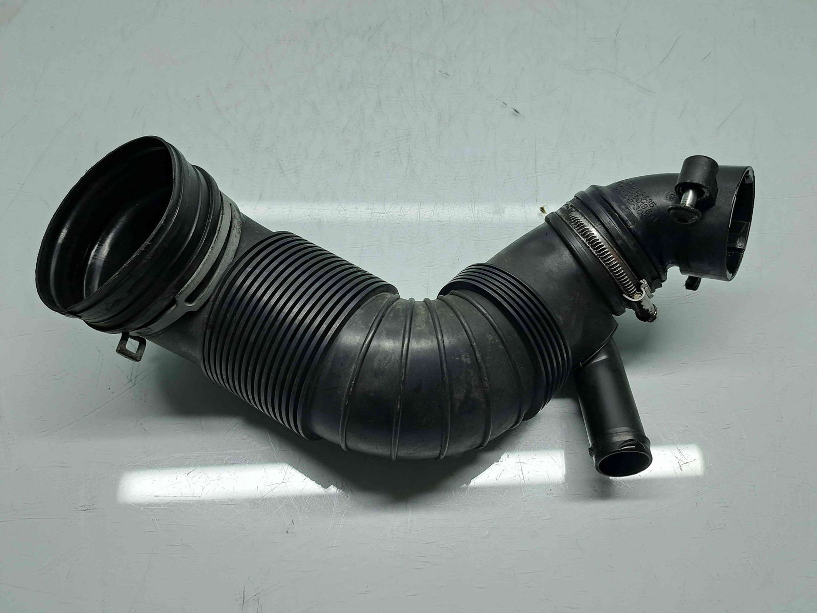 Tub admisie aer Volkswagen Golf 5 (1K1) [Fabr 2004-2008] 3C0129654P 2.0 TDI BMN 125KW / 170CP - imagine 3