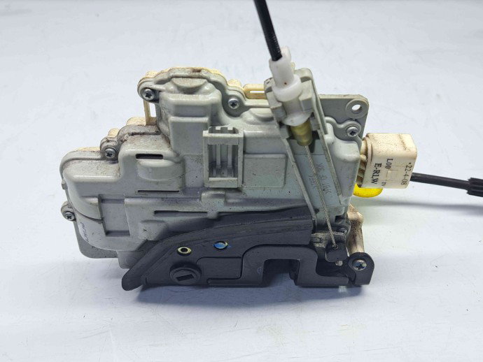 Broasca usa stanga spate Audi A4 (8K2, B8) [Fabr 2008-2015] 8K0839015 1.8 Benz CABA 88KW / 120CP