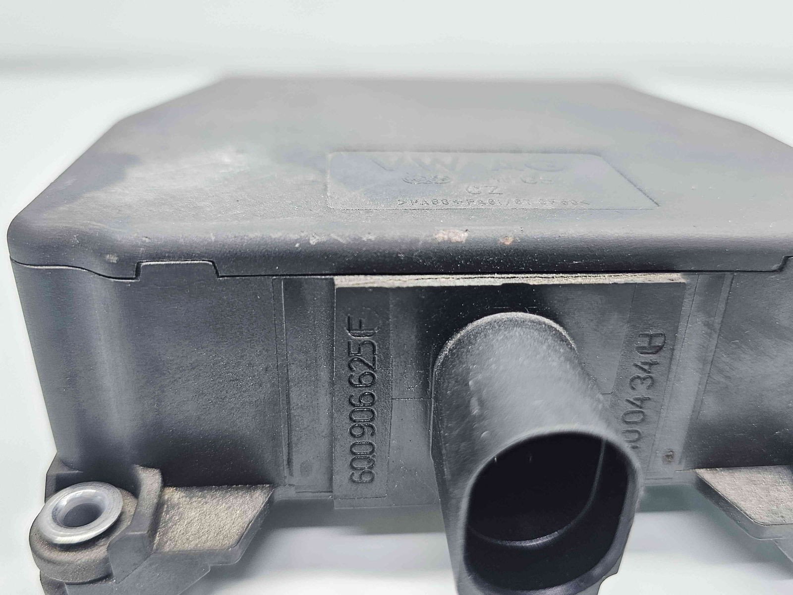 Distribuitor vacuum Volkswagen Polo (9N) [Fabr 2001-2008] 6Q0906625F 1.4 TDI BNV 59KW / 80CP - imagine 3