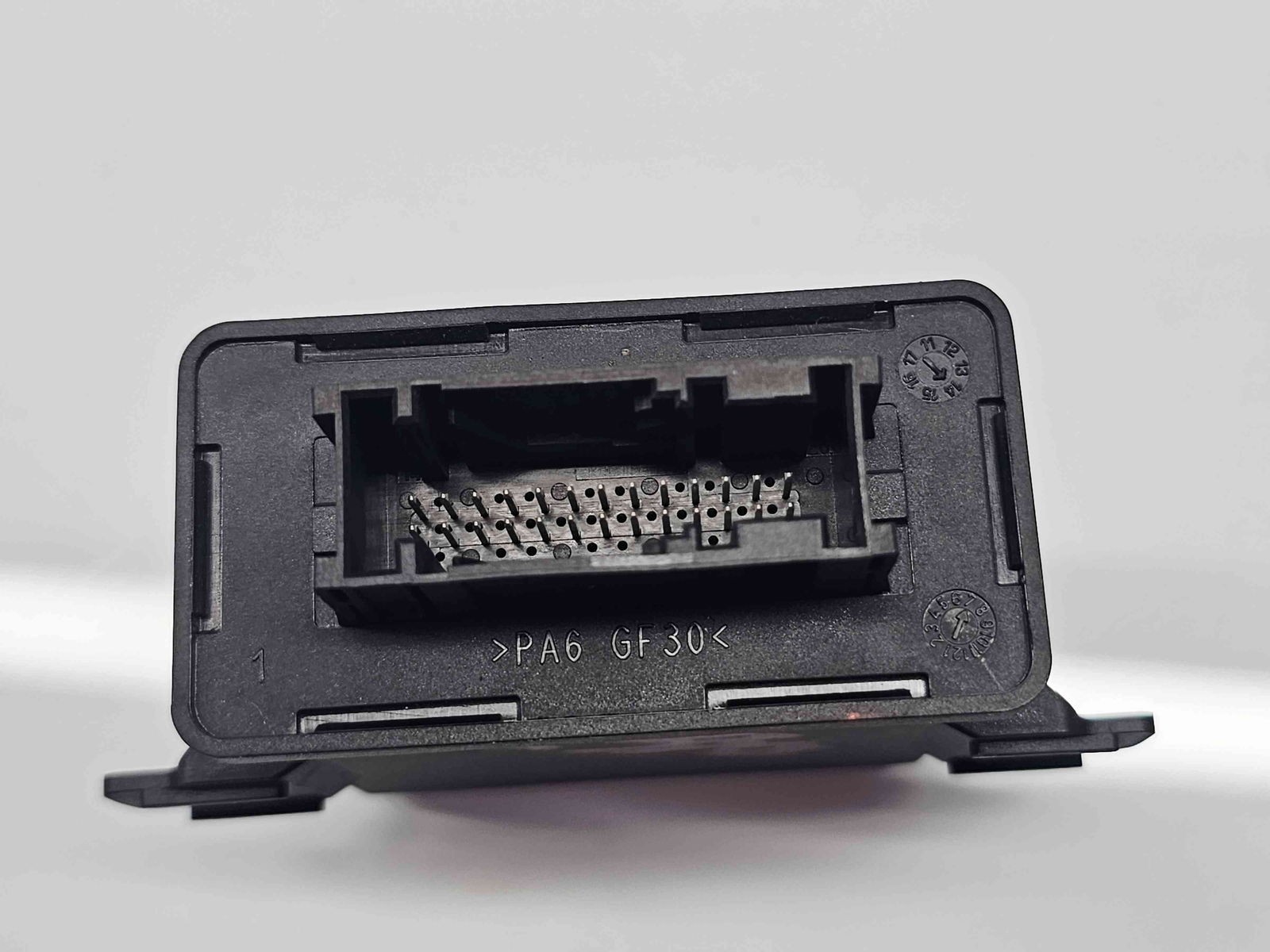 Modul control lumini Volkswagen Passat B7 (362) [Fabr 2010-2014] 6R0907357B - imagine 2