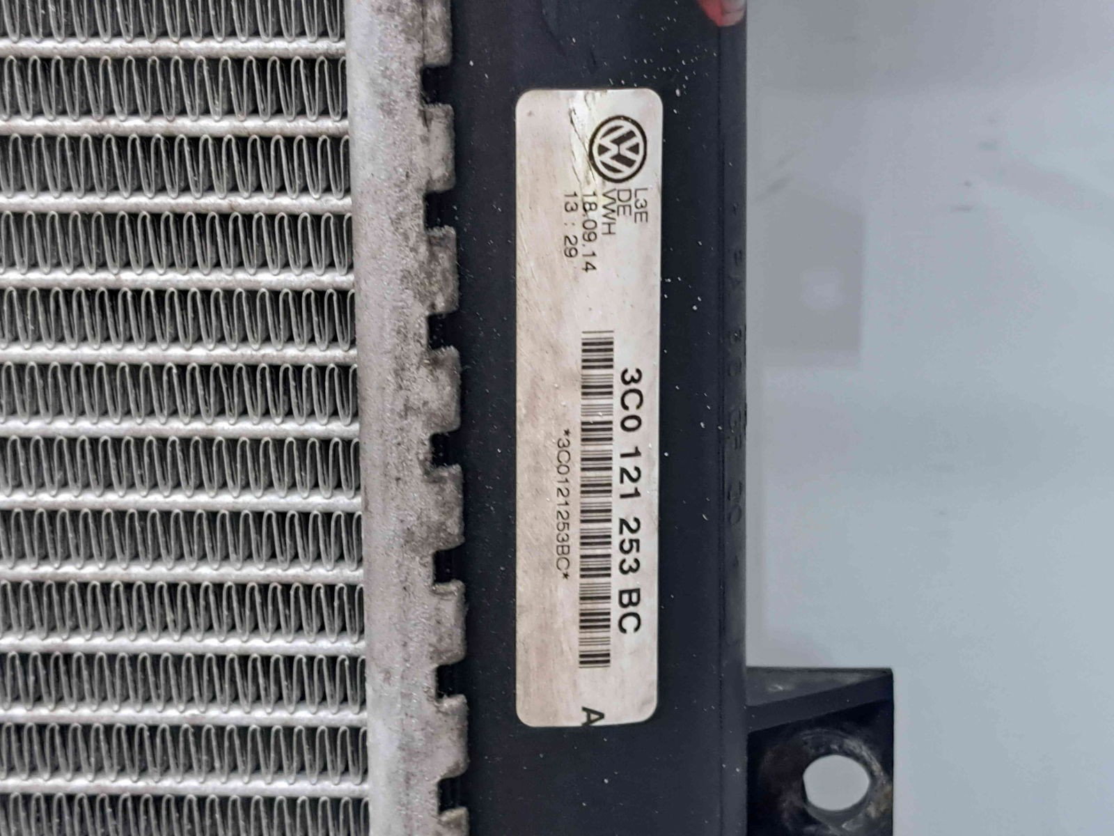 Radiator apa Volkswagen Passat B7 (362) [Fabr 2010-2014] 3C0121253BC 2.0 TDI CFFB 103KW / 140CP - imagine 4