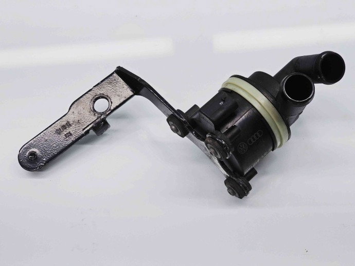 Pompa recirculare apa  Seat Alhambra (710) [Fabr 2010-2020] 5N0965561A 2.0 TDI CFFB 103KW / 140CP